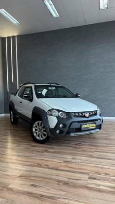 FIAT STRADA 1.8 MPI ADVENTURE CD 16V FLEX 3P MANUAL FIAT STRADA 1.8 MPI ADVENTURE CD 16V FLEX 3P MANUAL
